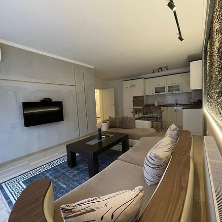 Prishtina Escape Apartments Pristina Eksteriør bilde