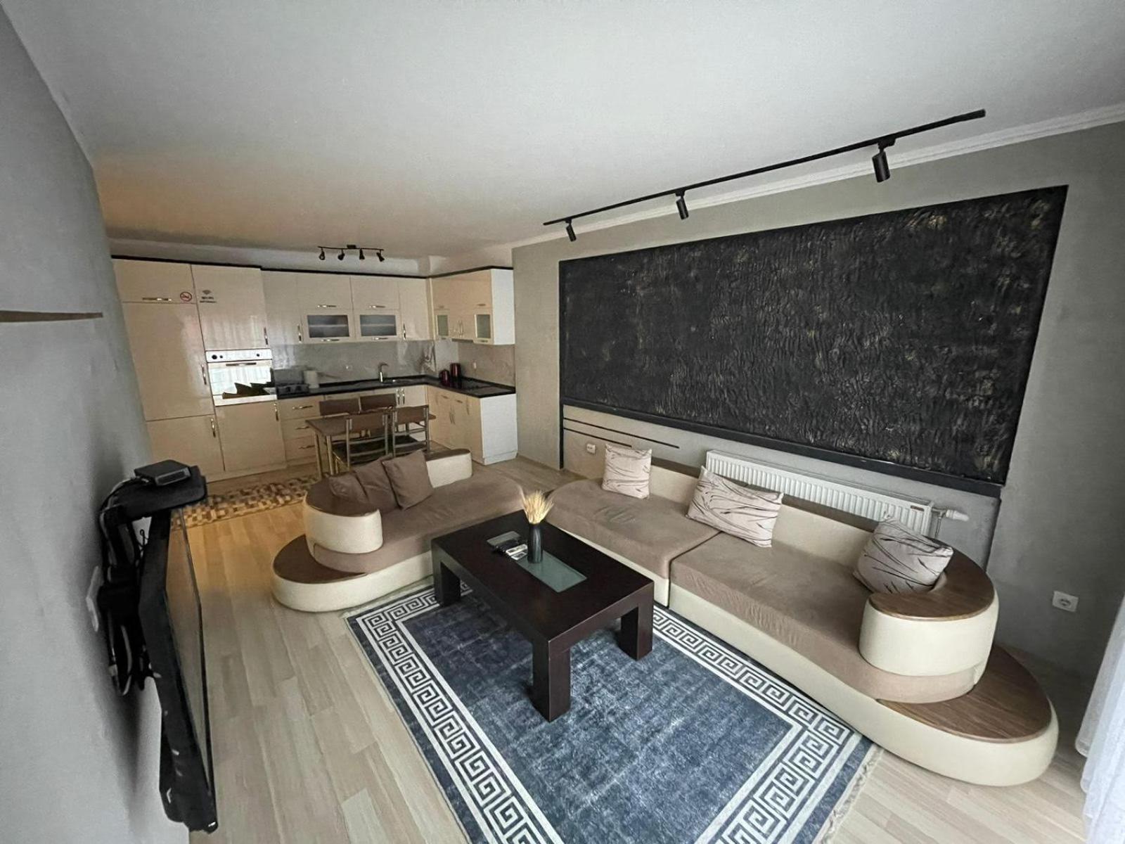 Prishtina Escape Apartments Pristina Eksteriør bilde